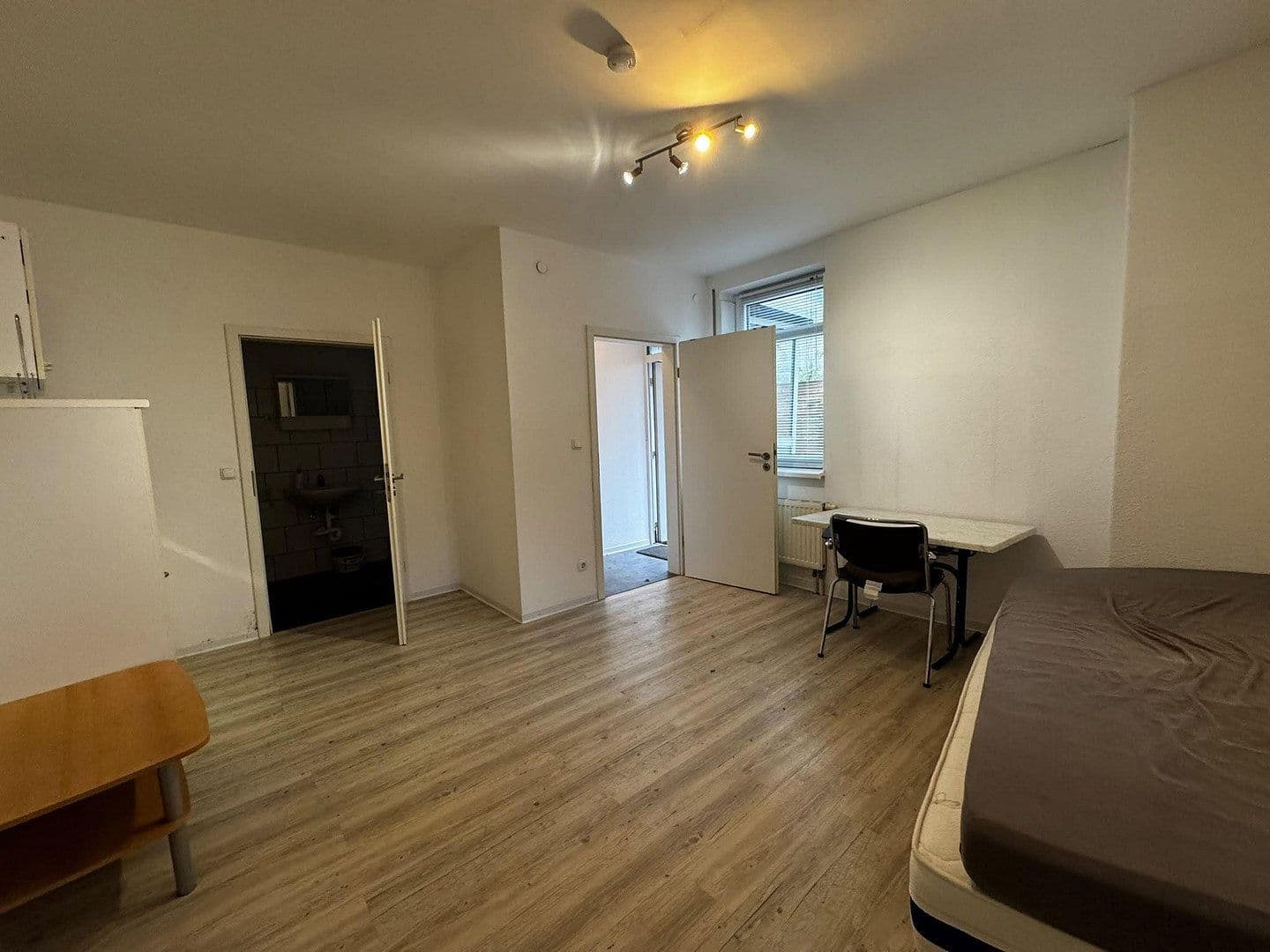 Prenájom bytu 1-izbový 19 m², Zellbach 70A, Clausthal-Zellerfeld, Dolné Sasko Prenájom bytu 1-izbový 19 m², Zellbach 70A, Clausthal-Zellerfeld, Dolné Sasko