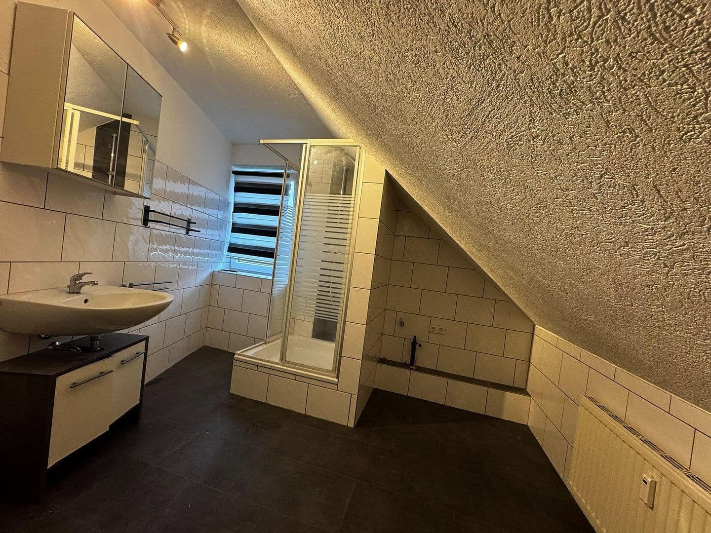 Prenájom bytu 1-izbový 19 m², Zellbach 70A, Clausthal-Zellerfeld, Dolné Sasko Prenájom bytu 1-izbový 19 m², Zellbach 70A, Clausthal-Zellerfeld, Dolné Sasko