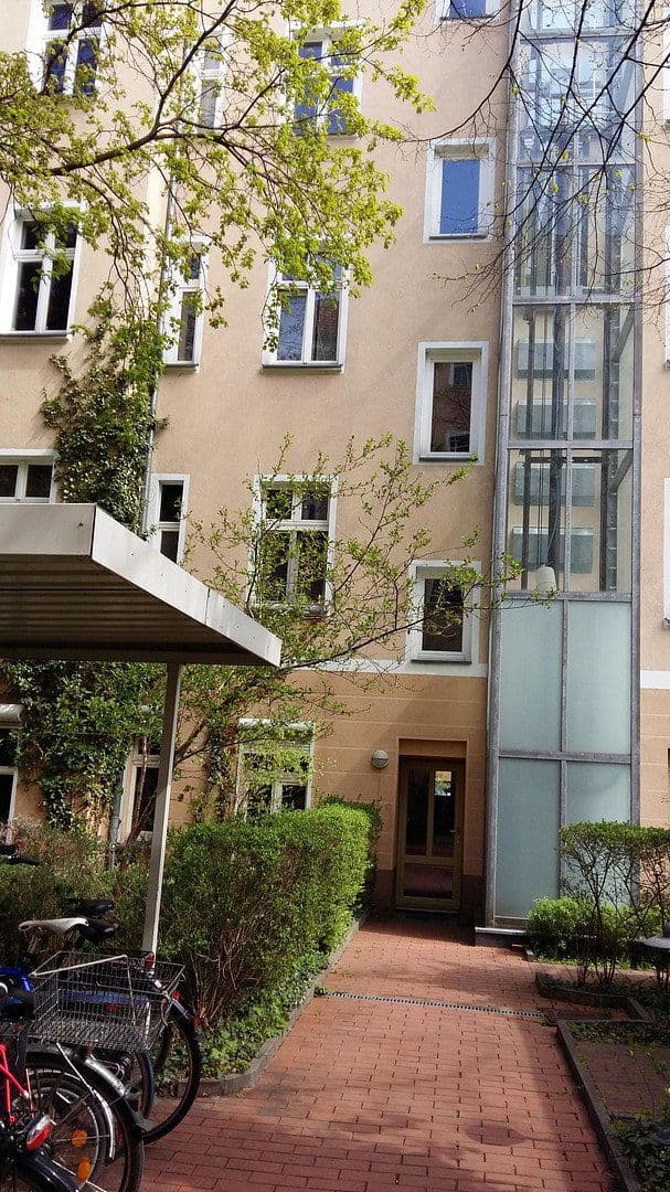Predaj bytu 2-izbový 62 m², Berlin, Berlín Predaj bytu 2-izbový 62 m², Berlin, Berlín
