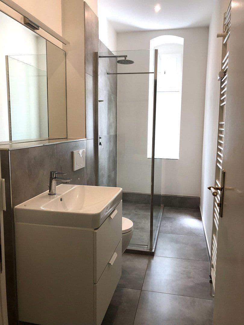Predaj bytu 2-izbový 62 m², Berlin, Berlín Predaj bytu 2-izbový 62 m², Berlin, Berlín
