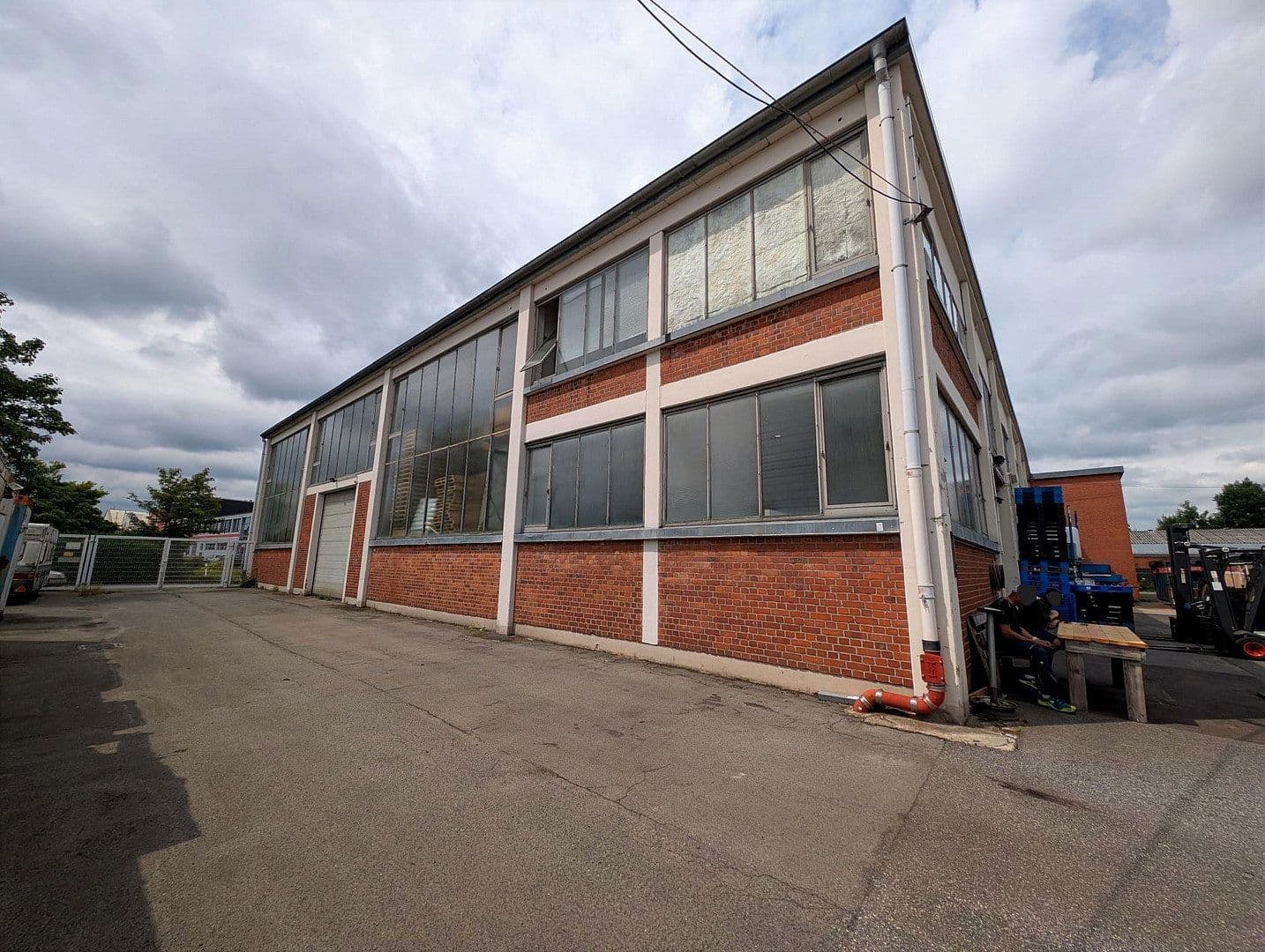 Predaj nebytového priestoru 6.749 m², Norderstedt, Šlezvicko-Holštajnsko Predaj nebytového priestoru 6.749 m², Norderstedt, Šlezvicko-Holštajnsko