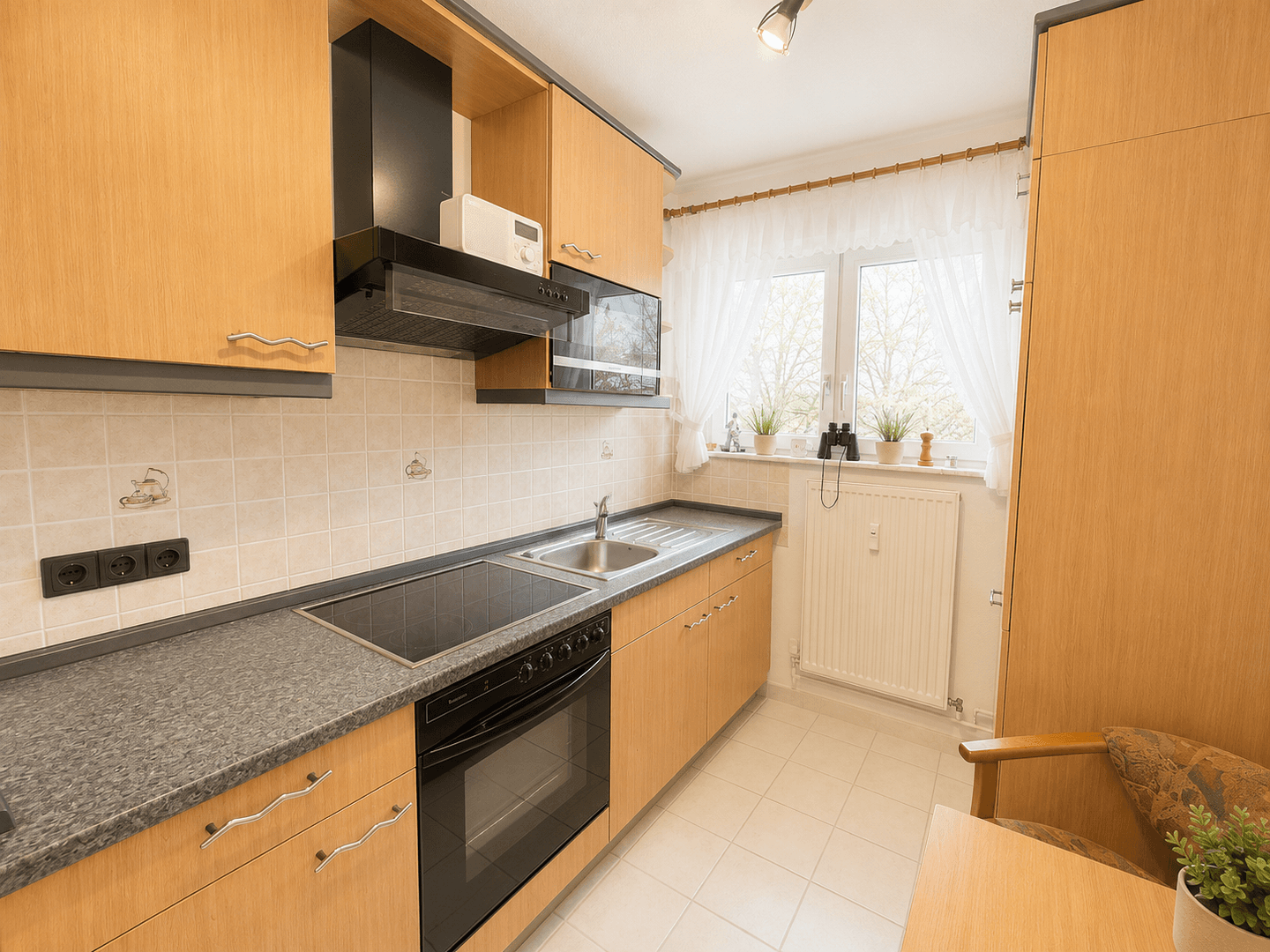 Prenájom bytu 3-izbový 63 m², Neuer Damm 40, Bremen, Brémy Prenájom bytu 3-izbový 63 m², Neuer Damm 40, Bremen, Brémy
