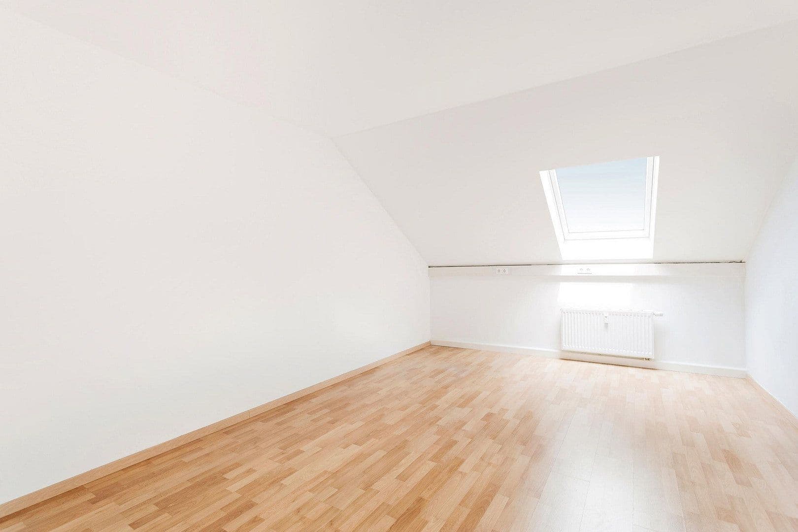 Prenájom kancelárie 218 m², Zum Wiesengrund 8, Wilsdruff, Sasko Prenájom kancelárie 218 m², Zum Wiesengrund 8, Wilsdruff, Sasko