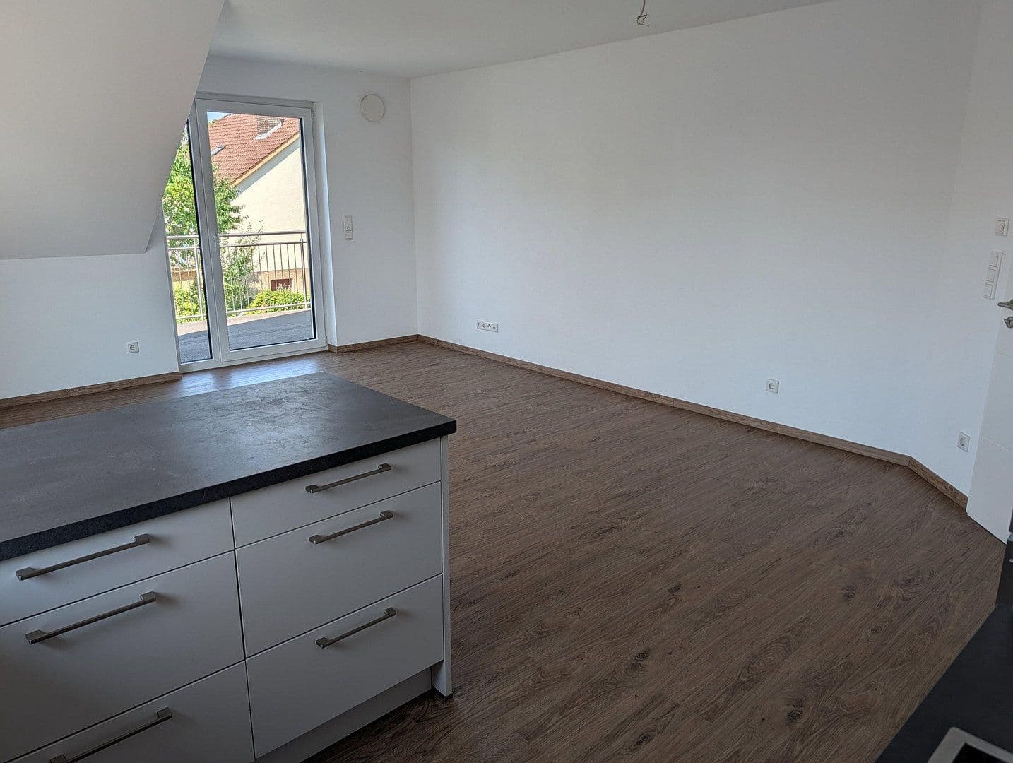 Prenájom bytu 3-izbový 102 m², Harleshäuser Straße 133, Kassel, Hesensko Prenájom bytu 3-izbový 102 m², Harleshäuser Straße 133, Kassel, Hesensko