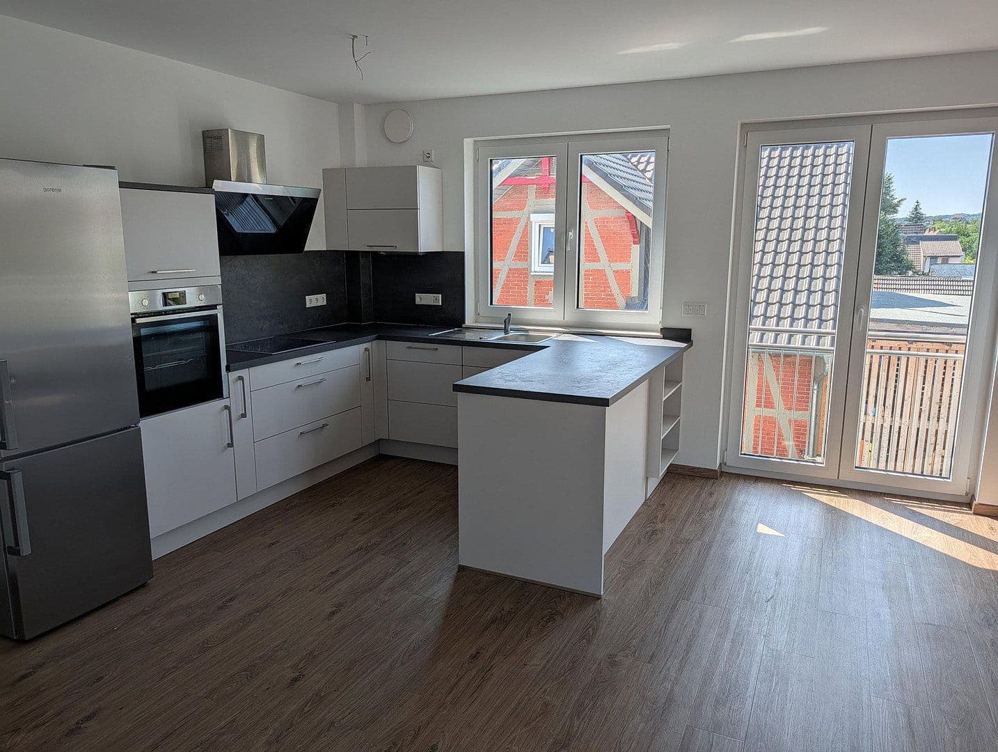 Prenájom bytu 3-izbový 102 m², Harleshäuser Straße 133, Kassel, Hesensko Prenájom bytu 3-izbový 102 m², Harleshäuser Straße 133, Kassel, Hesensko