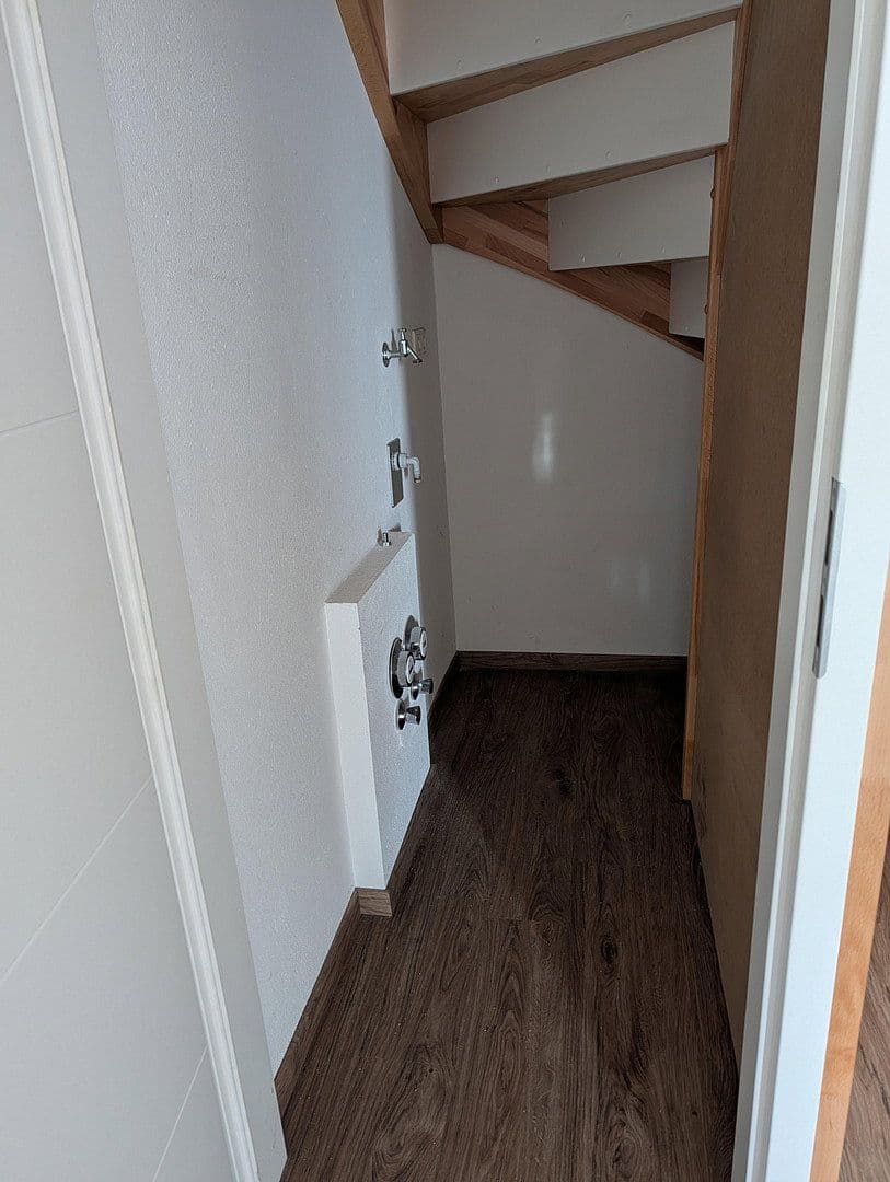 Prenájom bytu 3-izbový 102 m², Harleshäuser Straße 133, Kassel, Hesensko Prenájom bytu 3-izbový 102 m², Harleshäuser Straße 133, Kassel, Hesensko