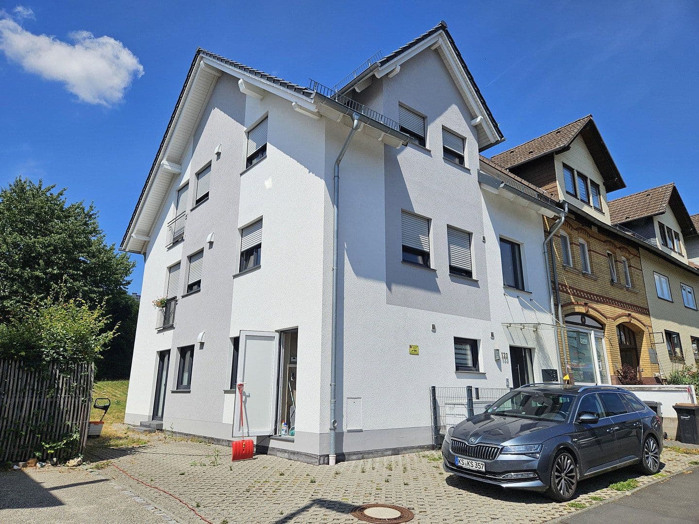 Prenájom bytu 3-izbový 102 m², Harleshäuser Straße 133, Kassel, Hesensko Prenájom bytu 3-izbový 102 m², Harleshäuser Straße 133, Kassel, Hesensko