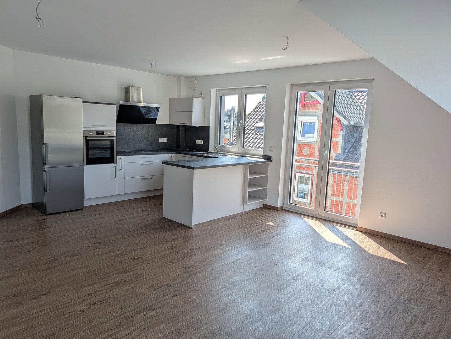 Prenájom bytu 3-izbový 102 m², Harleshäuser Straße 133, Kassel, Hesensko Prenájom bytu 3-izbový 102 m², Harleshäuser Straße 133, Kassel, Hesensko