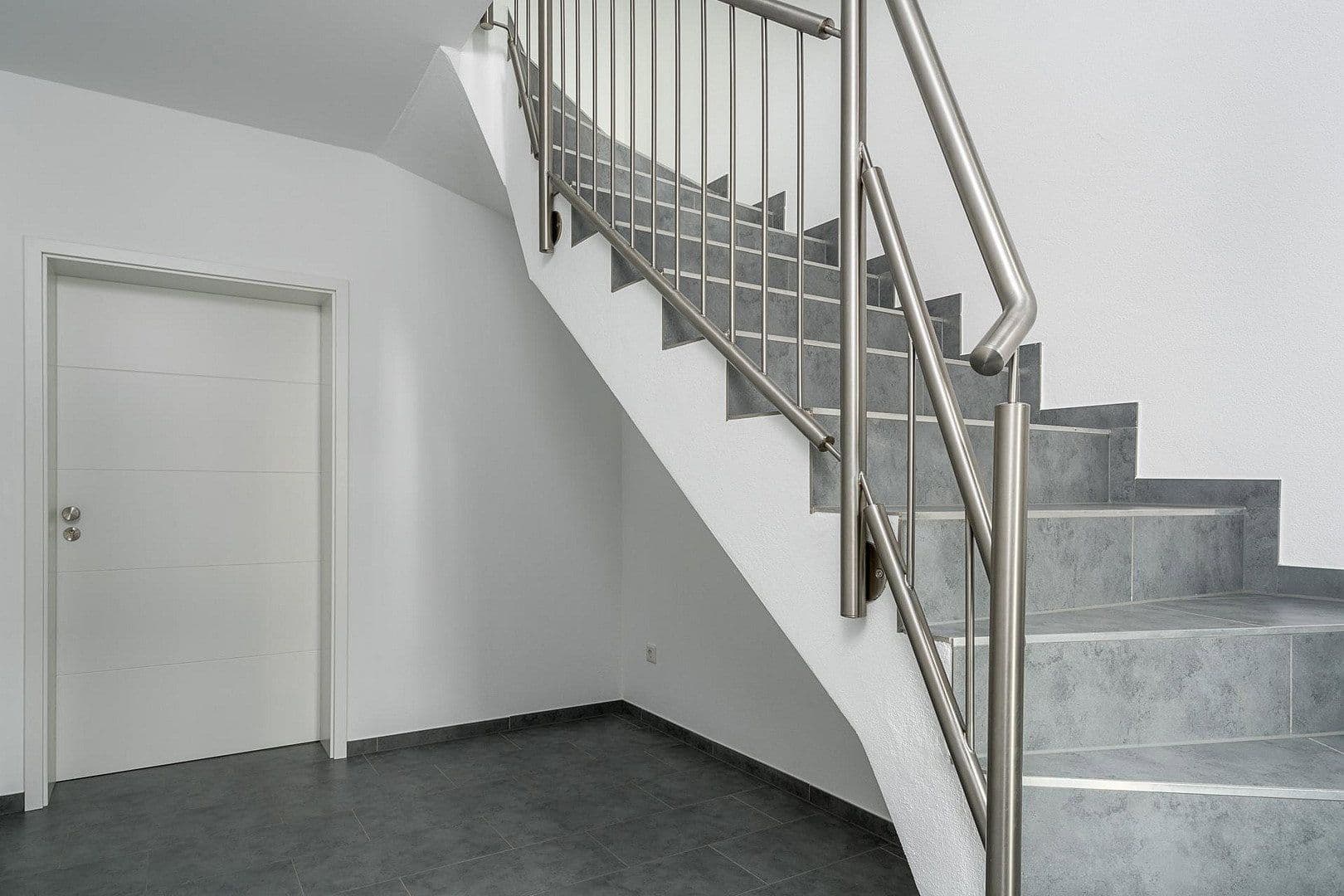 Prenájom bytu 3-izbový 102 m², Harleshäuser Straße 133, Kassel, Hesensko Prenájom bytu 3-izbový 102 m², Harleshäuser Straße 133, Kassel, Hesensko