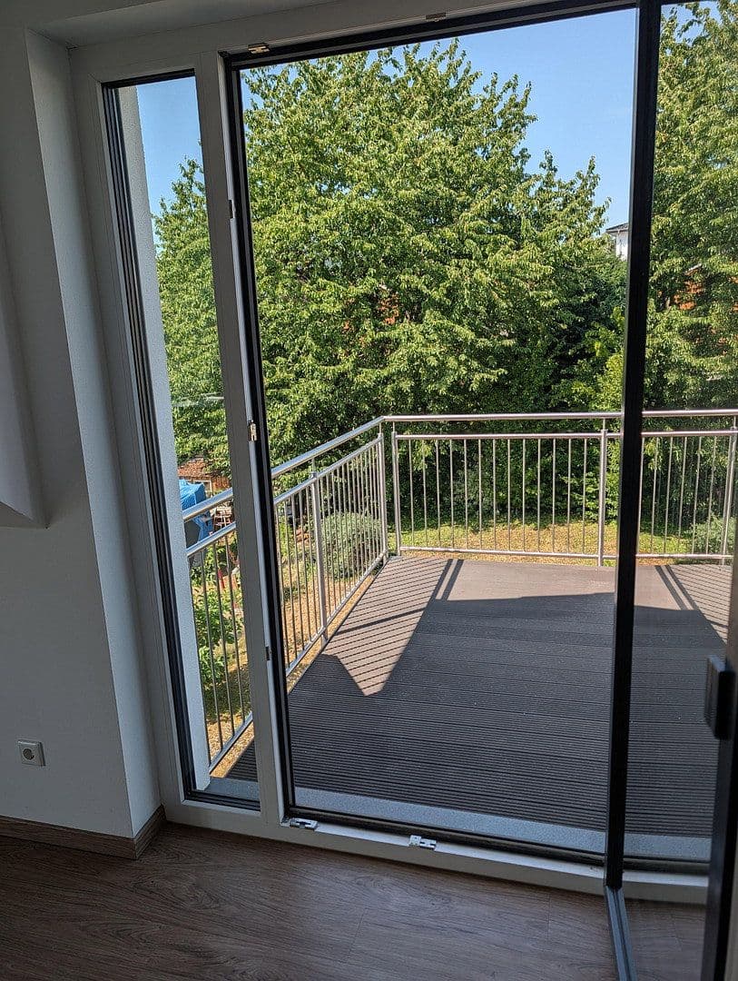Prenájom bytu 3-izbový 102 m², Harleshäuser Straße 133, Kassel, Hesensko Prenájom bytu 3-izbový 102 m², Harleshäuser Straße 133, Kassel, Hesensko