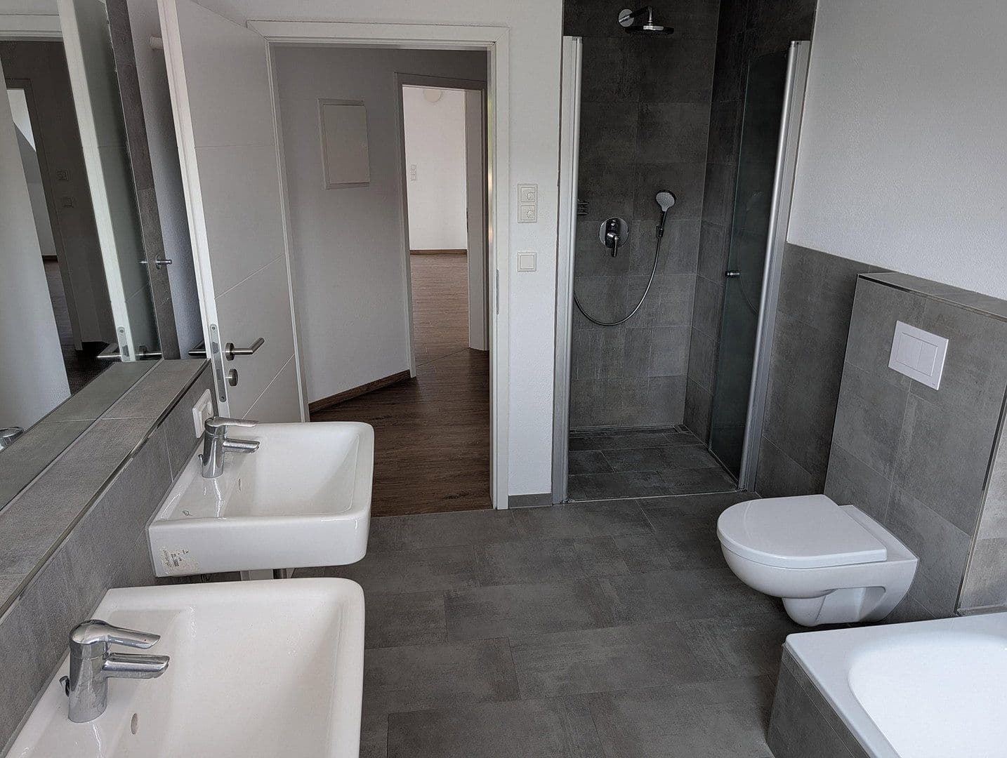 Prenájom bytu 3-izbový 102 m², Harleshäuser Straße 133, Kassel, Hesensko Prenájom bytu 3-izbový 102 m², Harleshäuser Straße 133, Kassel, Hesensko