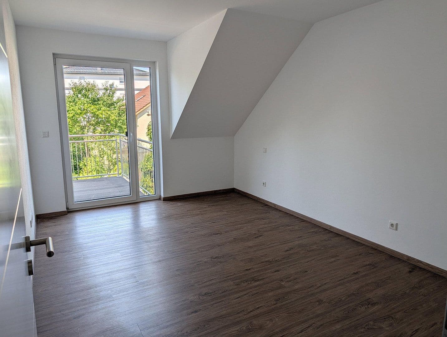 Prenájom bytu 3-izbový 102 m², Harleshäuser Straße 133, Kassel, Hesensko Prenájom bytu 3-izbový 102 m², Harleshäuser Straße 133, Kassel, Hesensko