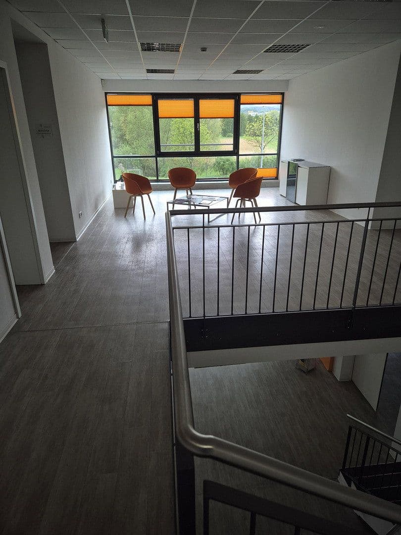 Prenájom nebytového priestoru 24.948 m², Lauchaer Höhe 29, Hörsel, Durínsko Prenájom nebytového priestoru 24.948 m², Lauchaer Höhe 29, Hörsel, Durínsko