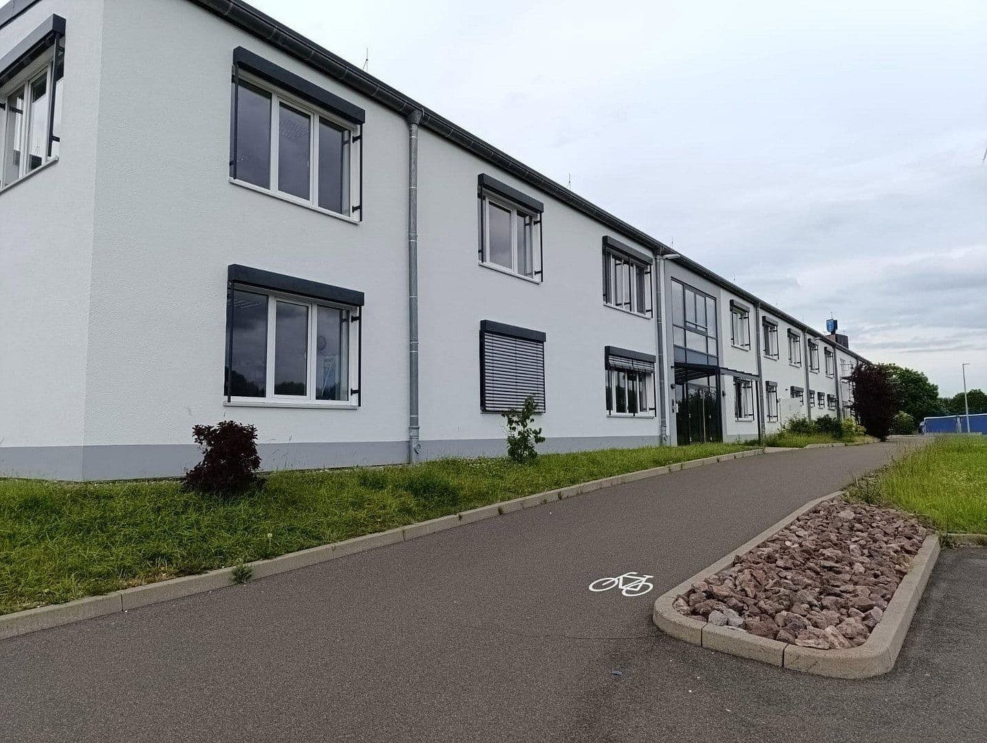 Prenájom nebytového priestoru 24.948 m², Lauchaer Höhe 29, Hörsel, Durínsko Prenájom nebytového priestoru 24.948 m², Lauchaer Höhe 29, Hörsel, Durínsko