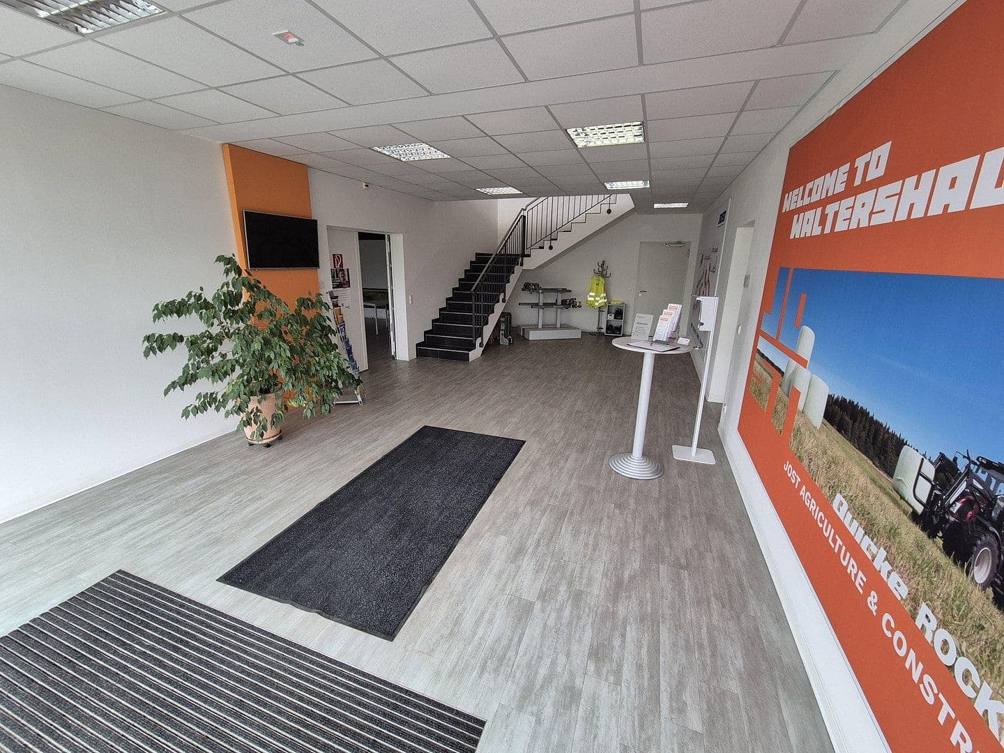 Prenájom nebytového priestoru 24.948 m², Lauchaer Höhe 29, Hörsel, Durínsko Prenájom nebytového priestoru 24.948 m², Lauchaer Höhe 29, Hörsel, Durínsko
