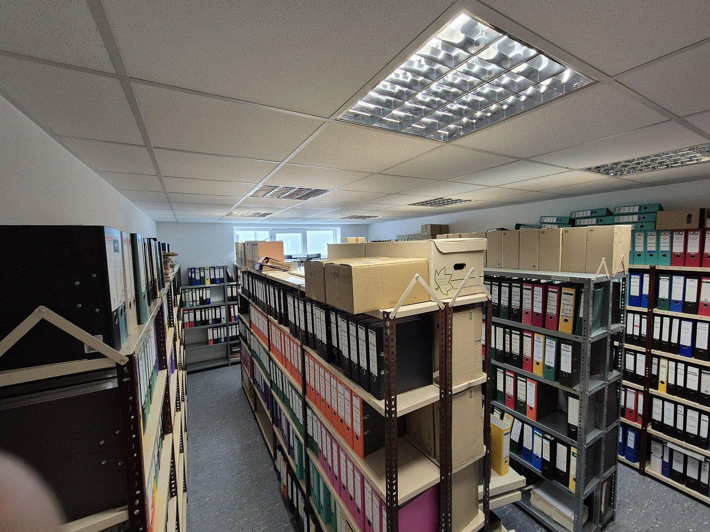 Prenájom nebytového priestoru 24.948 m², Lauchaer Höhe 29, Hörsel, Durínsko Prenájom nebytového priestoru 24.948 m², Lauchaer Höhe 29, Hörsel, Durínsko