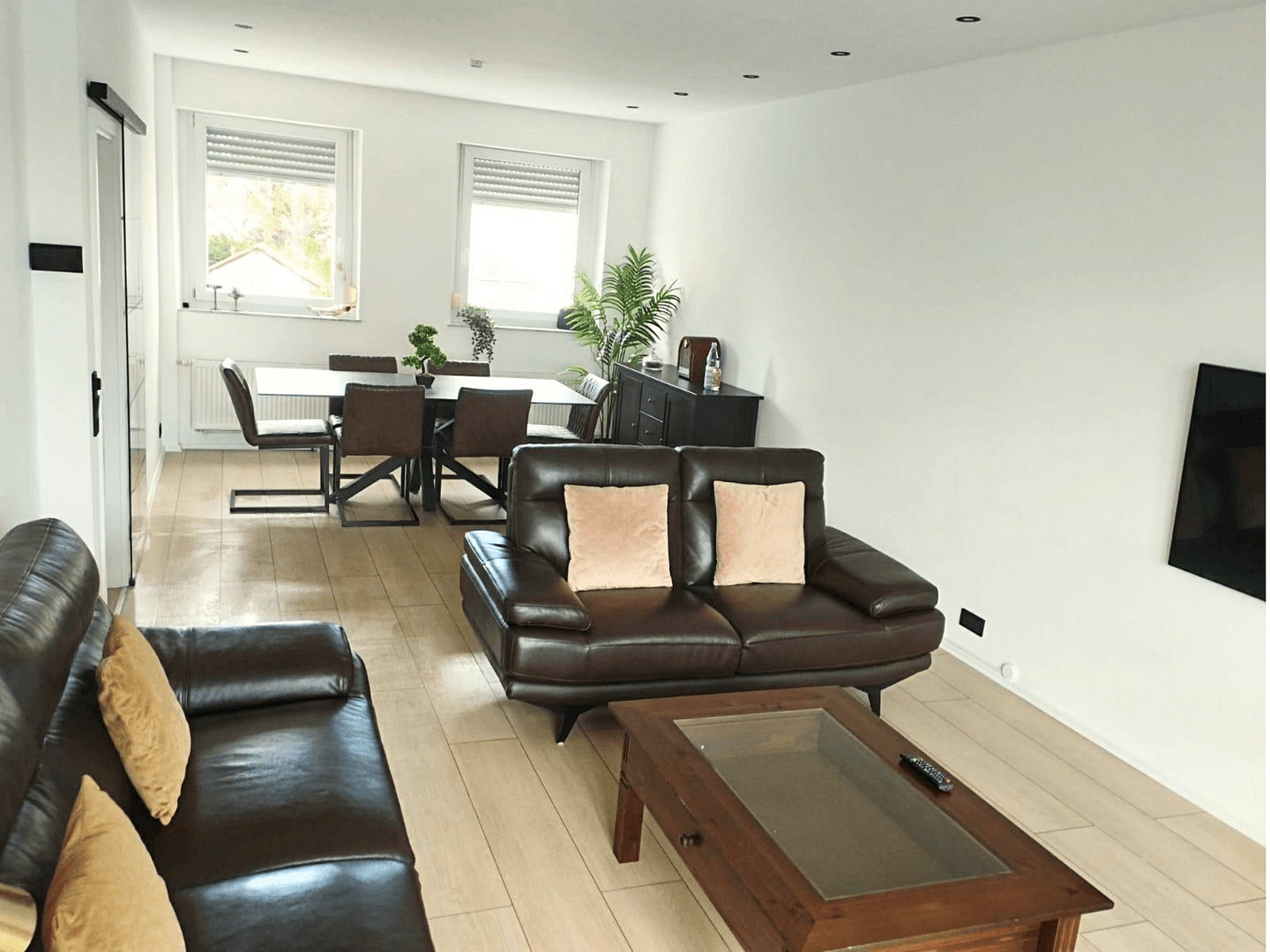 Predaj domu 290 m², pozemok 550 m², Solingen, Severné Porýnie - Westfálsko Predaj domu 290 m², pozemok 550 m², Solingen, Severné Porýnie - Westfálsko