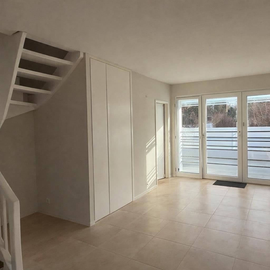Predaj domu 224 m², pozemok 1.016 m², Königs Wusterhausen, Brandenbursko Predaj domu 224 m², pozemok 1.016 m², Königs Wusterhausen, Brandenbursko