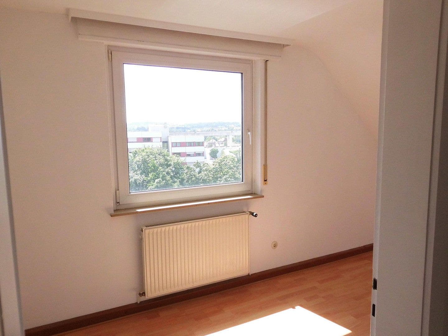 Prenájom bytu 3-izbový 67 m², Stuttgart, Bádensko-Wurttembersko Prenájom bytu 3-izbový 67 m², Stuttgart, Bádensko-Wurttembersko