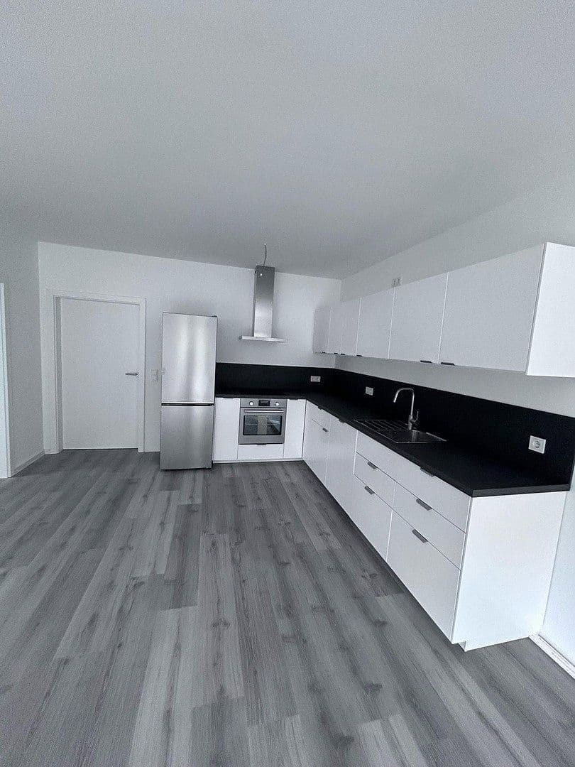 Prenájom bytu 3-izbový 91 m², Wilhelmstraße 14, Rendsburg, Šlezvicko-Holštajnsko Prenájom bytu 3-izbový 91 m², Wilhelmstraße 14, Rendsburg, Šlezvicko-Holštajnsko