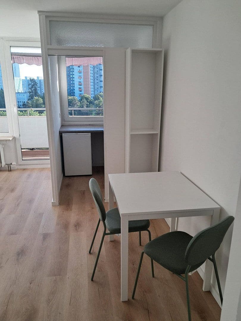 Prenájom bytu 1-izbový 29 m², Wichernstr. 14, Erlangen, Bavorsko Prenájom bytu 1-izbový 29 m², Wichernstr. 14, Erlangen, Bavorsko