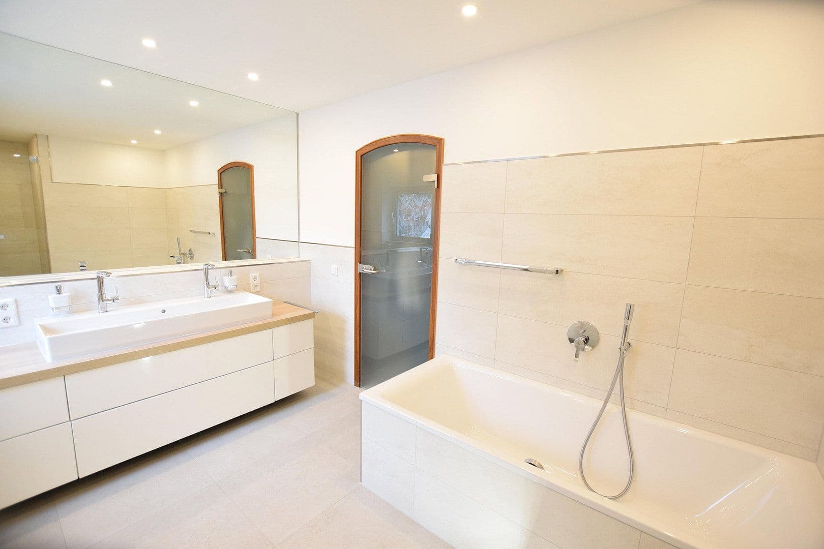 Predaj bytu 3-izbový 135 m², Bergisch Gladbach, Severné Porýnie - Westfálsko Predaj bytu 3-izbový 135 m², Bergisch Gladbach, Severné Porýnie - Westfálsko