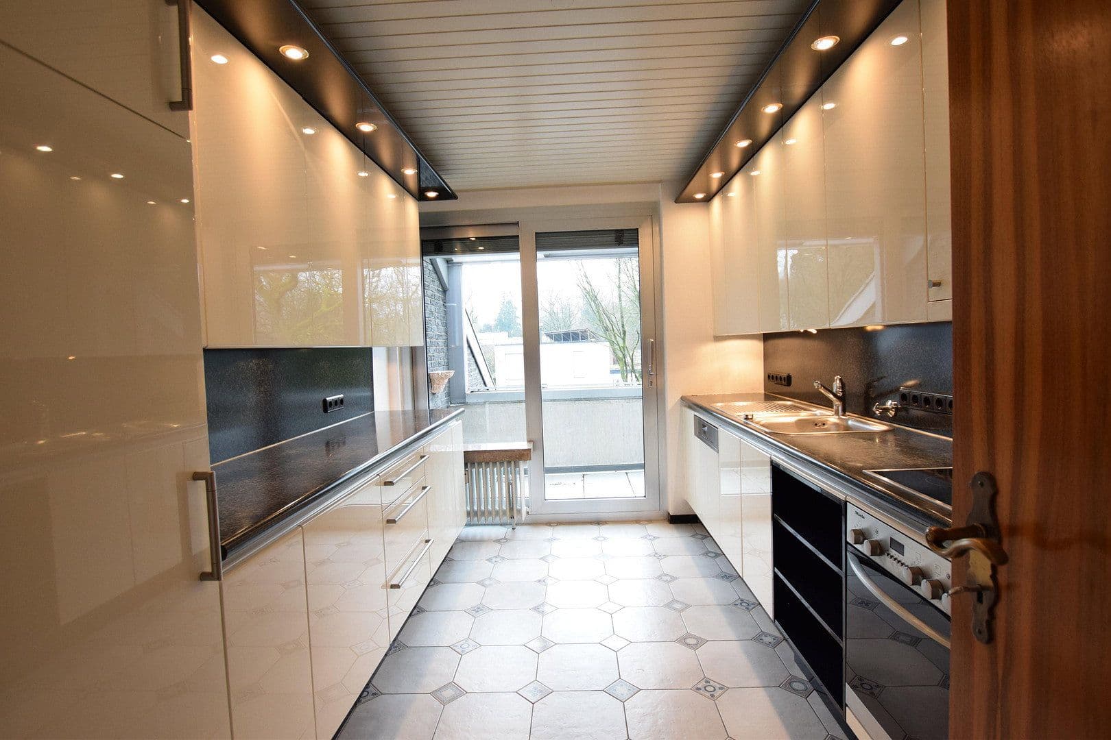 Predaj bytu 3-izbový 135 m², Bergisch Gladbach, Severné Porýnie - Westfálsko Predaj bytu 3-izbový 135 m², Bergisch Gladbach, Severné Porýnie - Westfálsko