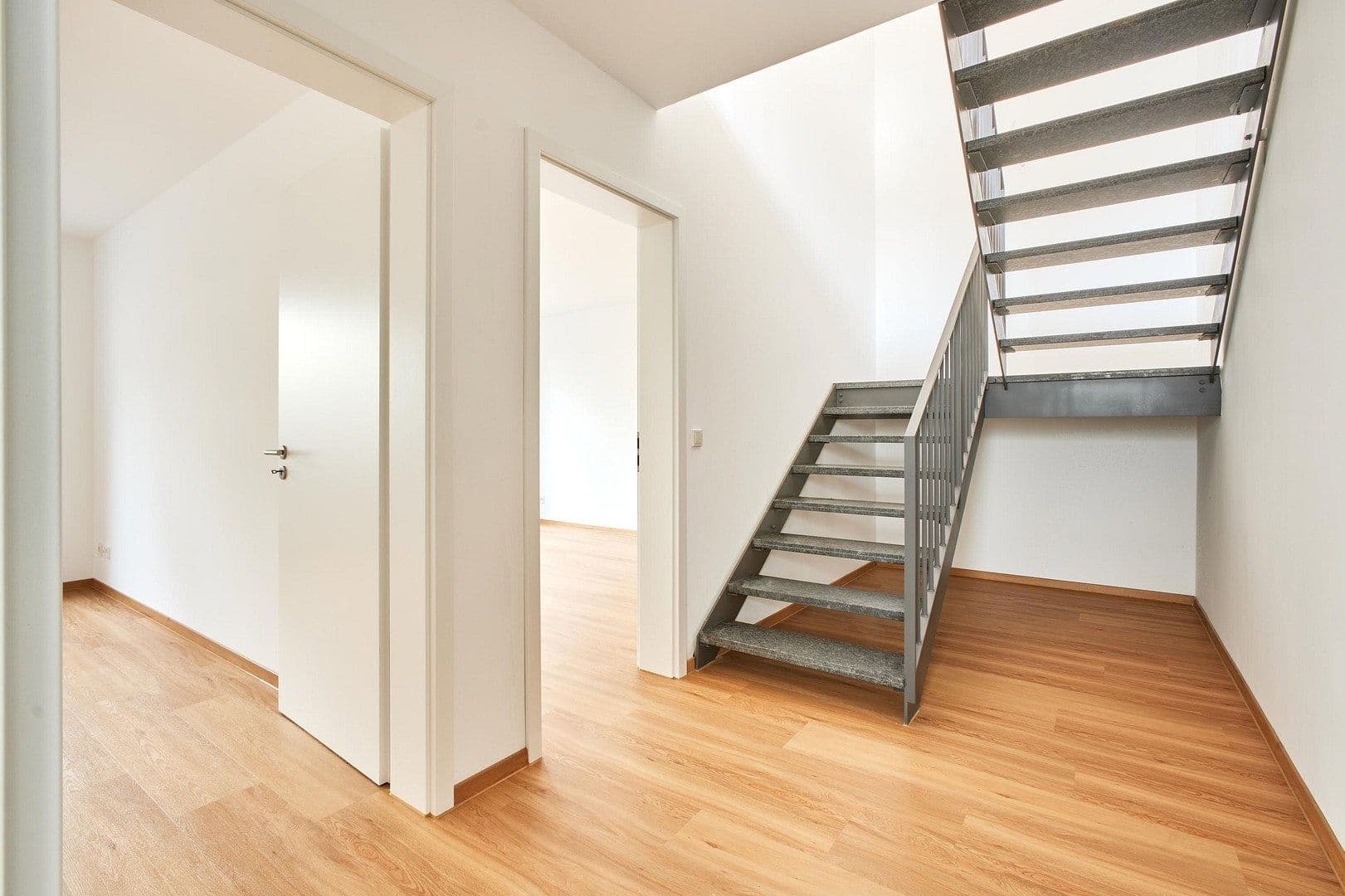 Prenájom bytu 4-izbový 132 m², Jügesheimer Weg 31, Seligenstadt, Hesensko Prenájom bytu 4-izbový 132 m², Jügesheimer Weg 31, Seligenstadt, Hesensko