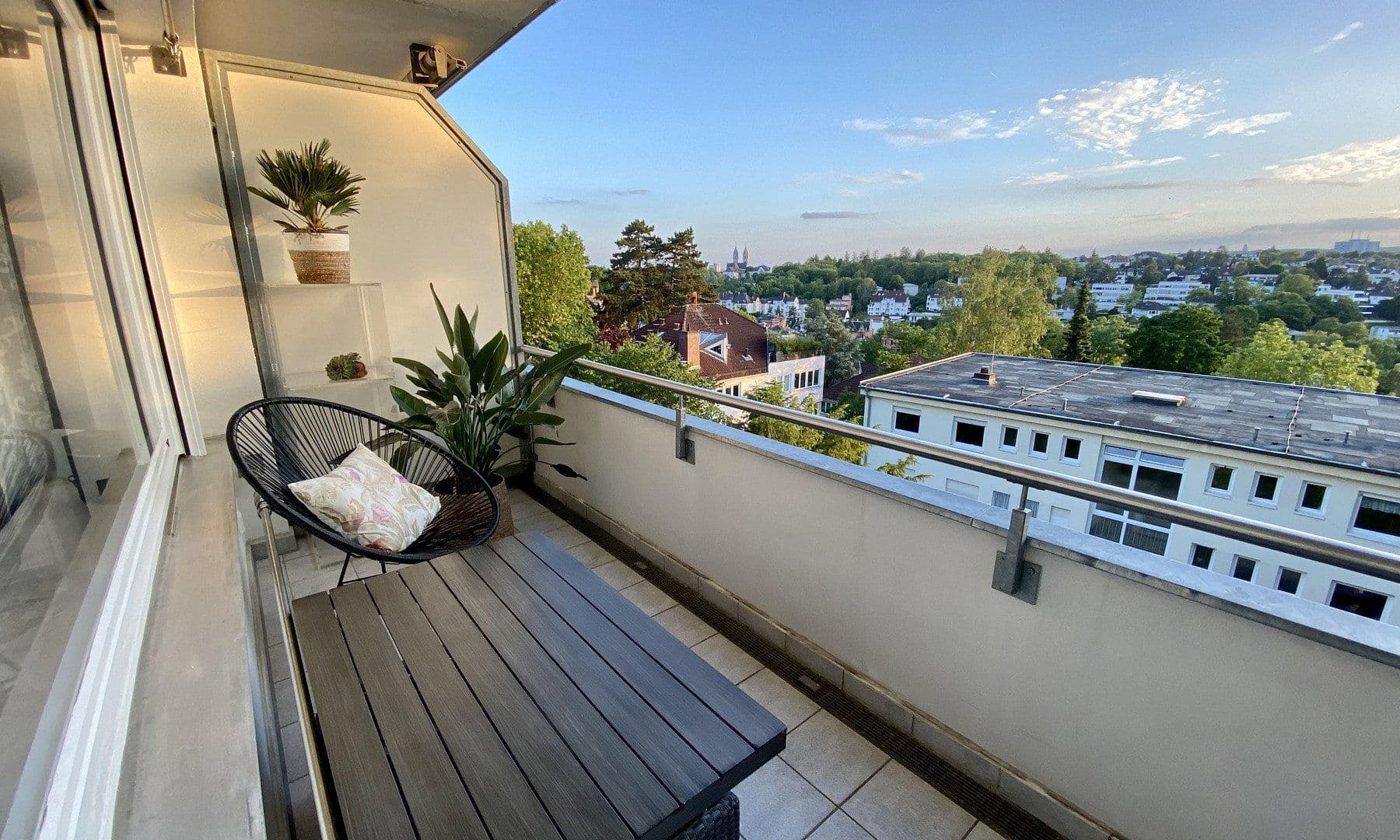 Prenájom bytu 1-izbový 42 m², Kapellenstraße 64a, Wiesbaden, Hesensko Prenájom bytu 1-izbový 42 m², Kapellenstraße 64a, Wiesbaden, Hesensko
