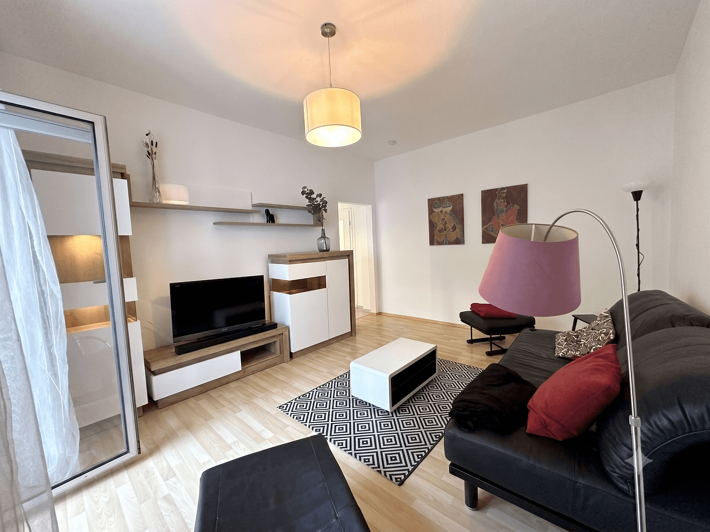 Predaj bytu 2-izbový 57 m², Wormser Str. 49, Köln, Severné Porýnie - Westfálsko Predaj bytu 2-izbový 57 m², Wormser Str. 49, Köln, Severné Porýnie - Westfálsko