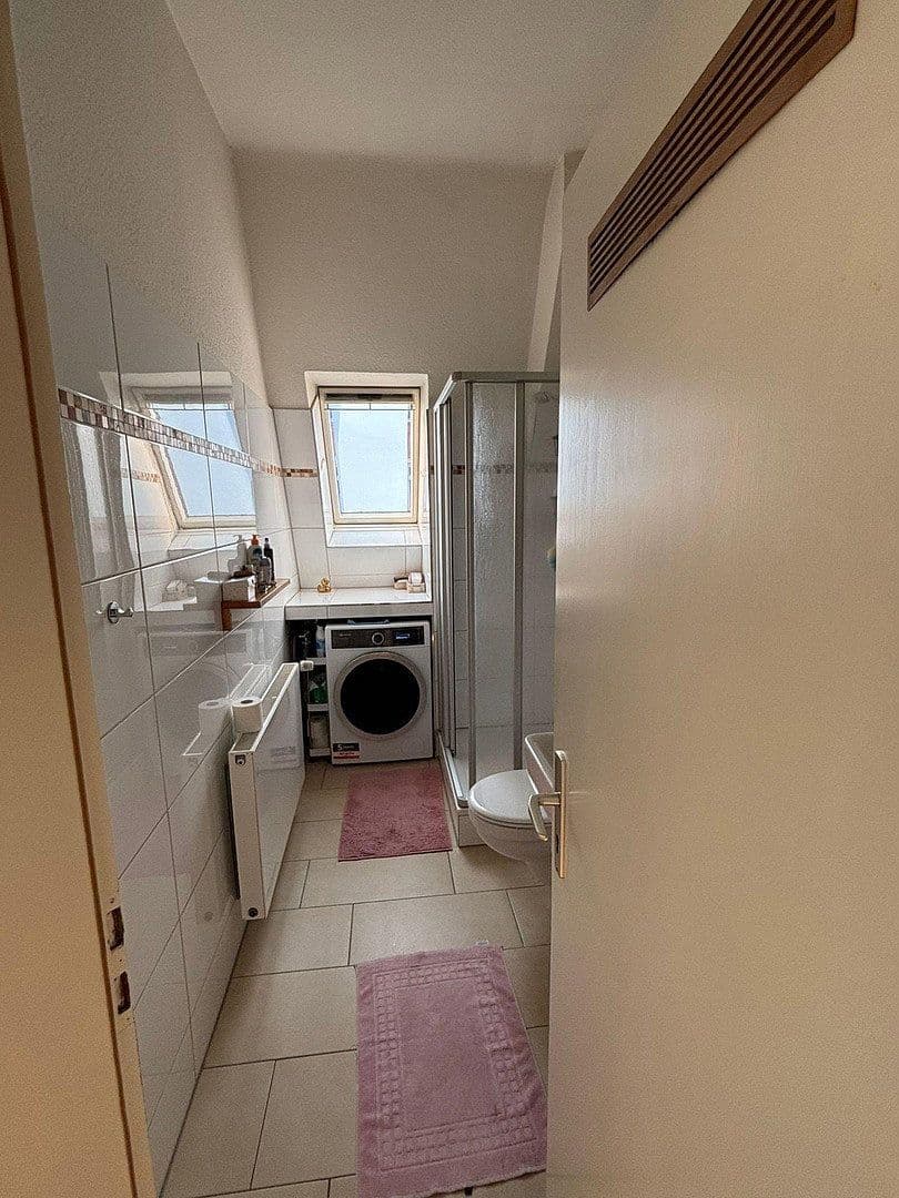 Prenájom bytu 3-izbový 90 m², Hamburg, Hamburg Prenájom bytu 3-izbový 90 m², Hamburg, Hamburg