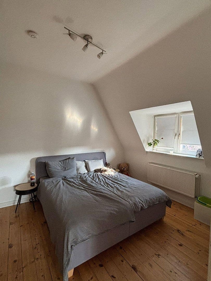 Prenájom bytu 3-izbový 90 m², Hamburg, Hamburg Prenájom bytu 3-izbový 90 m², Hamburg, Hamburg