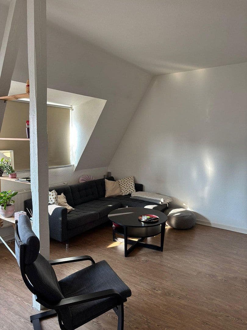 Prenájom bytu 3-izbový 90 m², Hamburg, Hamburg Prenájom bytu 3-izbový 90 m², Hamburg, Hamburg