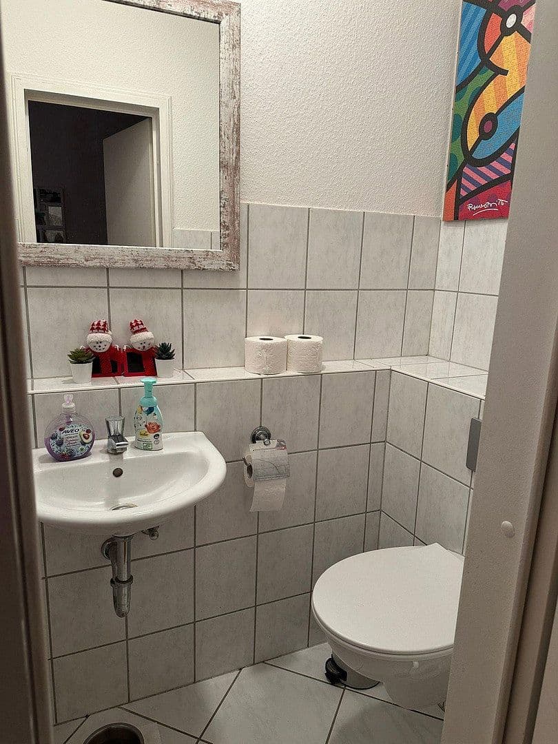 Prenájom bytu 4-izbový 97 m², Bachfeld 10, Lampertheim, Hesensko Prenájom bytu 4-izbový 97 m², Bachfeld 10, Lampertheim, Hesensko