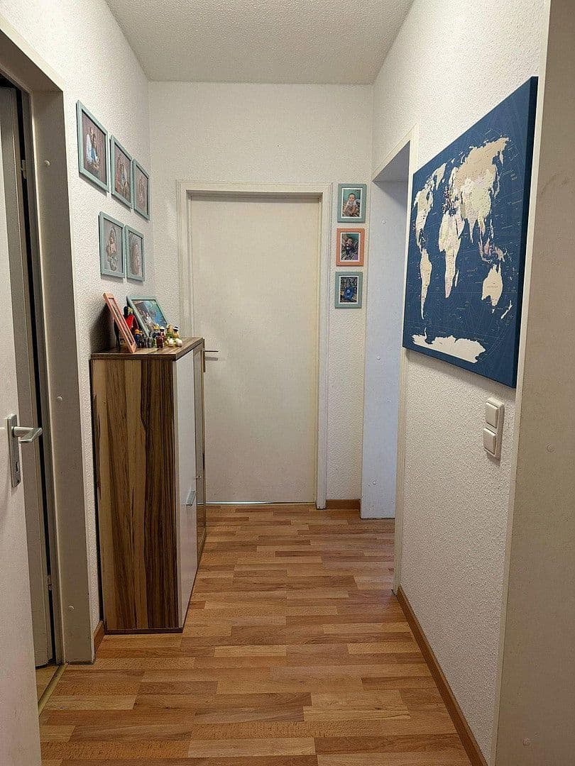 Prenájom bytu 4-izbový 97 m², Bachfeld 10, Lampertheim, Hesensko Prenájom bytu 4-izbový 97 m², Bachfeld 10, Lampertheim, Hesensko