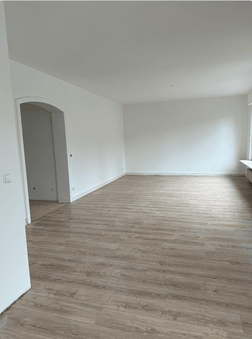 Prenájom bytu 4-izbový 110 m², Spießstrasse 100, Offenbach am Main, Hesensko Prenájom bytu 4-izbový 110 m², Spießstrasse 100, Offenbach am Main, Hesensko