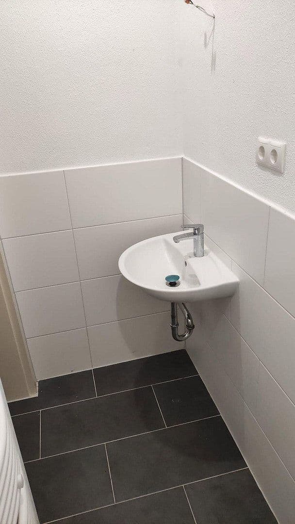 Prenájom bytu 1-izbový 38 m², Neustadter Str. 73, Mutterstadt, Porýnie-Falcko Prenájom bytu 1-izbový 38 m², Neustadter Str. 73, Mutterstadt, Porýnie-Falcko