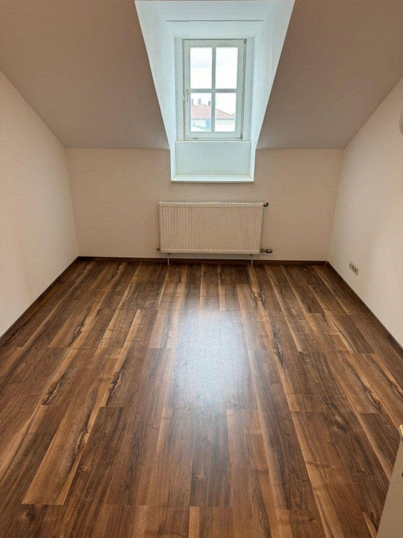 Predaj domu 392 m², pozemok 808 m², Ingolstadt, Bavorsko Predaj domu 392 m², pozemok 808 m², Ingolstadt, Bavorsko