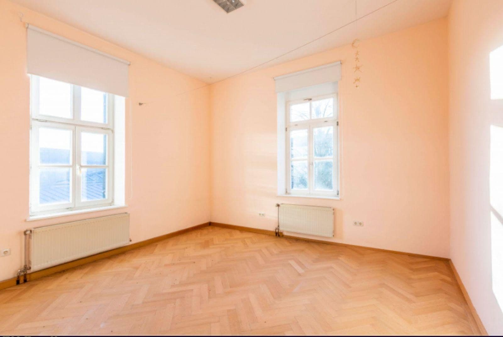 Predaj domu 392 m², pozemok 808 m², Ingolstadt, Bavorsko Predaj domu 392 m², pozemok 808 m², Ingolstadt, Bavorsko