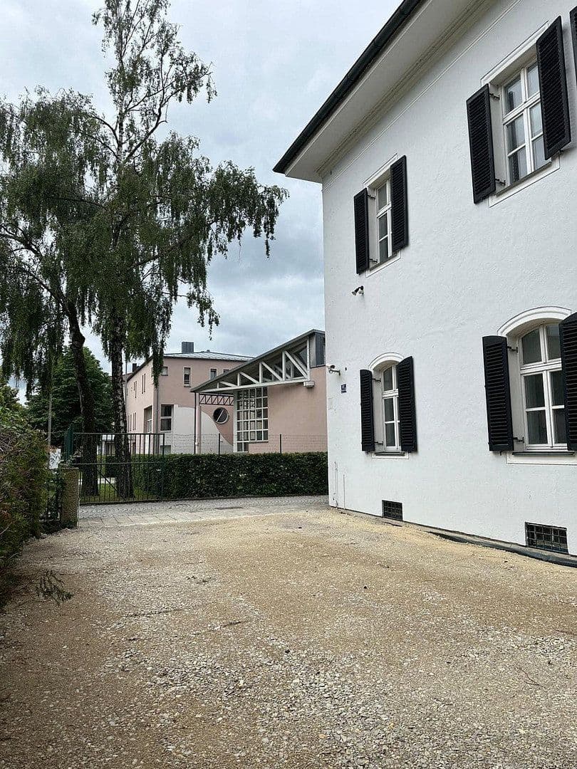Predaj domu 392 m², pozemok 808 m², Ingolstadt, Bavorsko Predaj domu 392 m², pozemok 808 m², Ingolstadt, Bavorsko