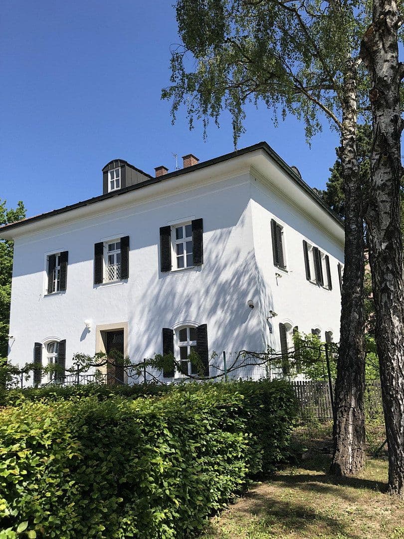 Predaj domu 392 m², pozemok 808 m², Ingolstadt, Bavorsko Predaj domu 392 m², pozemok 808 m², Ingolstadt, Bavorsko