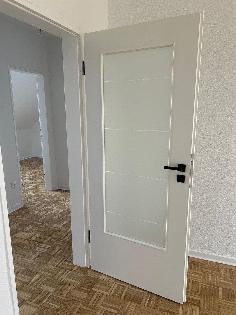 Prenájom bytu 3-izbový 56 m², Pattensen, Dolné Sasko Prenájom bytu 3-izbový 56 m², Pattensen, Dolné Sasko