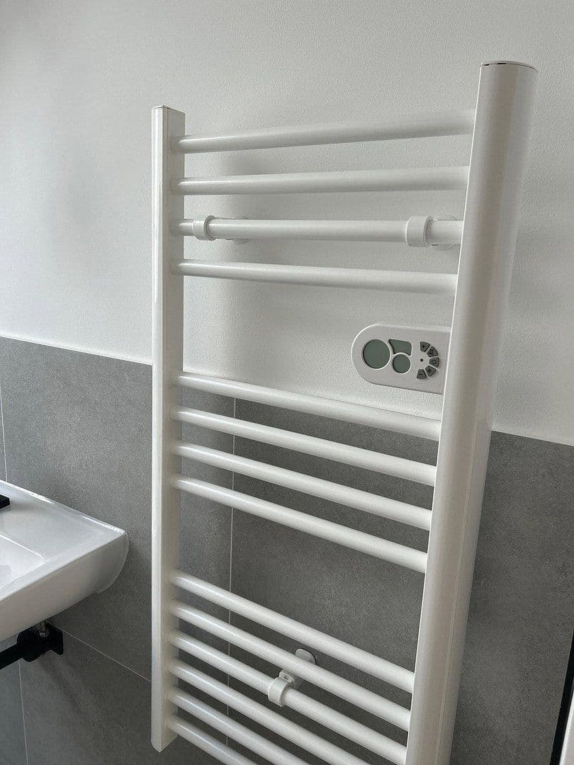 Prenájom bytu 3-izbový 56 m², Pattensen, Dolné Sasko Prenájom bytu 3-izbový 56 m², Pattensen, Dolné Sasko