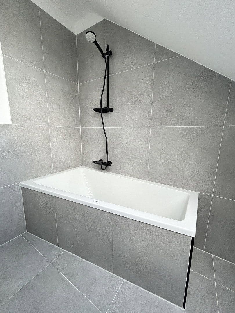 Prenájom bytu 3-izbový 56 m², Pattensen, Dolné Sasko Prenájom bytu 3-izbový 56 m², Pattensen, Dolné Sasko