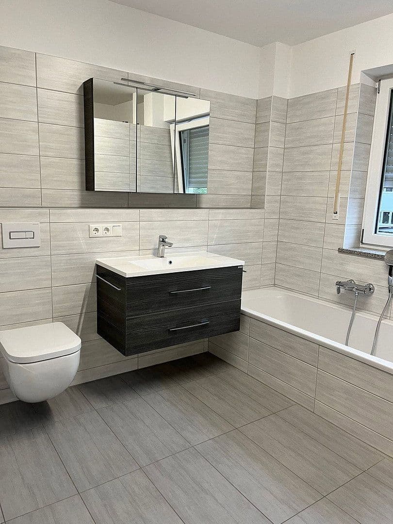 Prenájom domu 140 m², pozemok 140 m², Sütterlinstraße 2a, Schwandorf, Bavorsko Prenájom domu 140 m², pozemok 140 m², Sütterlinstraße 2a, Schwandorf, Bavorsko