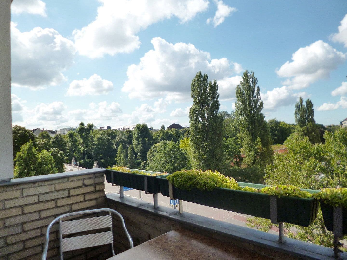 Prenájom bytu 1-izbový 32 m², Berlin, Berlín Prenájom bytu 1-izbový 32 m², Berlin, Berlín