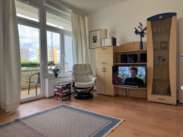 Prenájom bytu 1-izbový 32 m², Berlin, Berlín Prenájom bytu 1-izbový 32 m², Berlin, Berlín