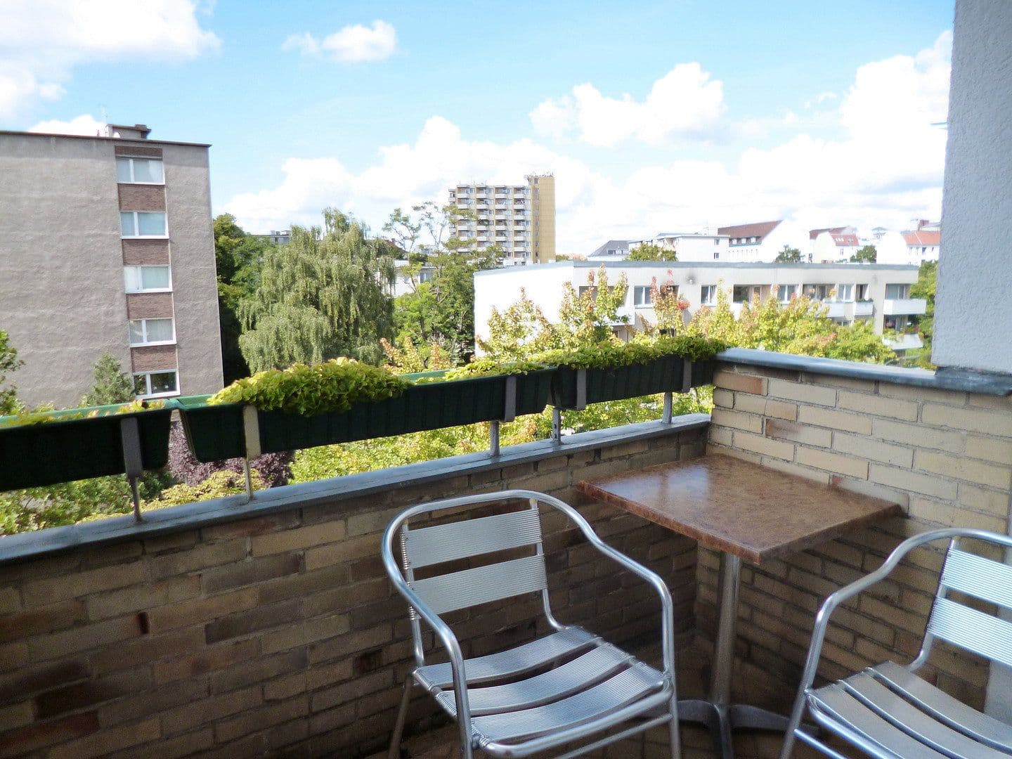 Prenájom bytu 1-izbový 32 m², Berlin, Berlín Prenájom bytu 1-izbový 32 m², Berlin, Berlín