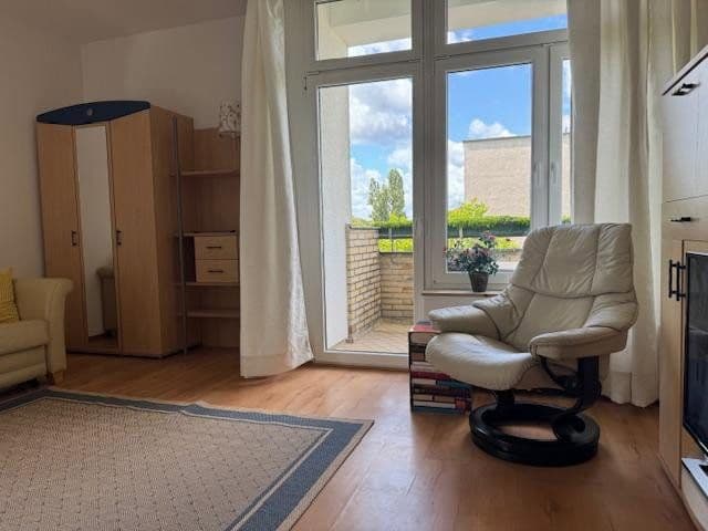 Prenájom bytu 1-izbový 32 m², Berlin, Berlín Prenájom bytu 1-izbový 32 m², Berlin, Berlín