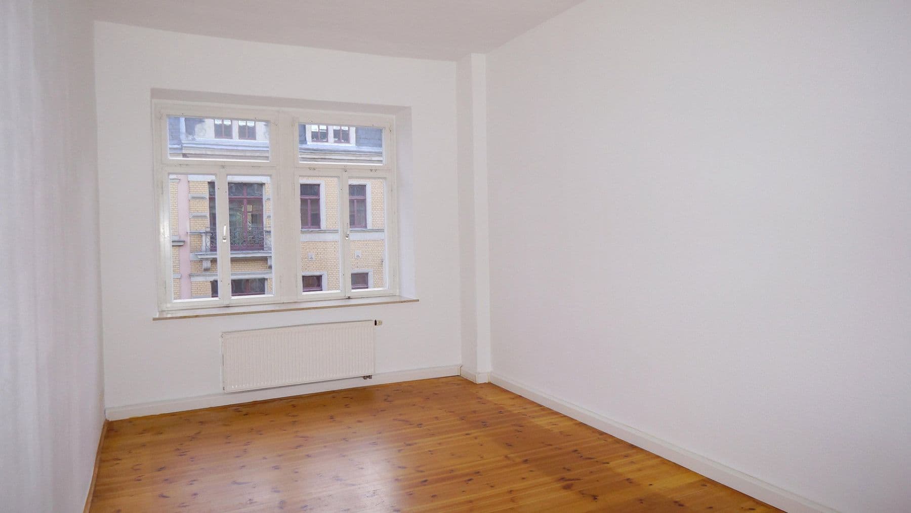Prenájom bytu 4-izbový 89 m², Hertelstraße 16, Dresden, Sasko Prenájom bytu 4-izbový 89 m², Hertelstraße 16, Dresden, Sasko